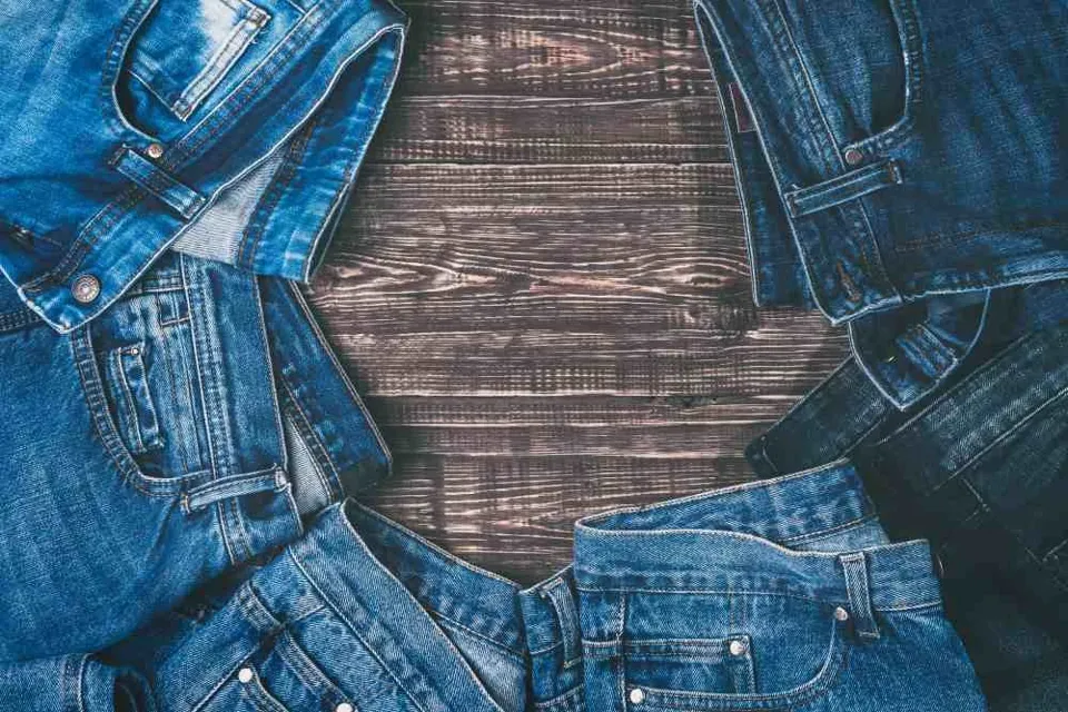 Kot Pantolonun Evrimi İkonik Tarih Moda ve Özgürlük