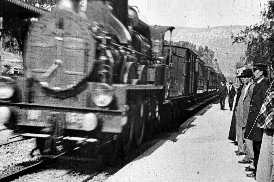 Sinemanın İlk Adımları Hayal ve Teknolojinin Buluşması - 3