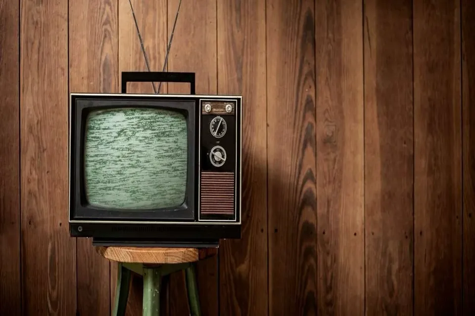 Televizyonun Devrim Yolculuğu Bilim Sanat ve İletişim - 4